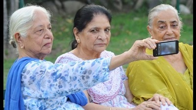 Women are more open to sharing their grief as compared to men. (Representative Image/HT File) Women are more open to sharing their grief as compared to men. (Representative Image/HT File)