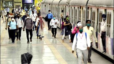 Nearly 1.5 million passengers travelled by on local trains on Central Railway and 1.1 million passengers on the Western Railway in August. (Anshuman Poyrekar/HT Photo) Nearly 1.5 million passengers travelled by on local trains on Central Railway and 1.1 million passengers on the Western Railway in August. (Anshuman Poyrekar/HT Photo)