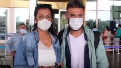 Rahul Dev and Mugdha Godse posed for the camera at the Mumbai airport. (Varinder Chawla) 