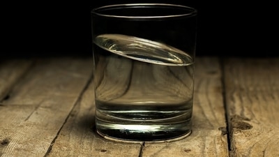 9. Sip on warm water throughout the day. You can try any of these remedies for relief from sore throat. (Pixabay) 9. Sip on warm water throughout the day. You can try any of these remedies for relief from sore throat. (Pixabay)