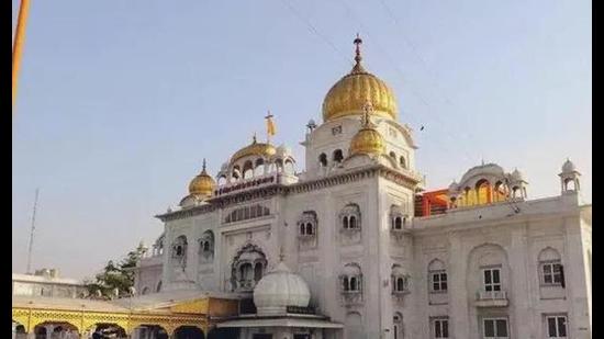 Admn orders closure of Gurdwara Bangla Sahib over Covid norms violation Admn orders closure of Gurdwara Bangla Sahib over Covid norms violation