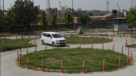 Results of the first one year of the automated tracks, accessed by HT, showed that at least 48.91% applicants failed the driving test at the three tracks that were opened by July 2019. Before the automated tests were introduced at the three centres, the rate of failed applicants was only 16.24%, records showed. (Mohd Zakir/HT PHOTO)