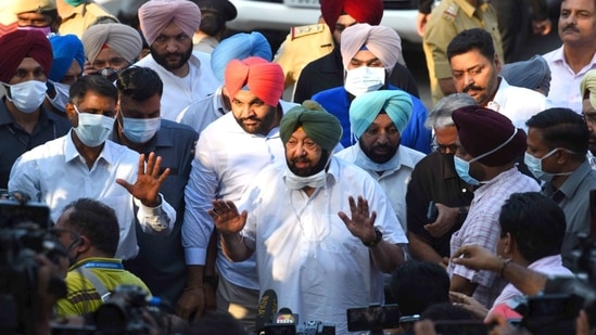 Captain Amarinder Singh interacts with media persons following his resignation as the chief minister of Punjab. (Ravi Kumar/ HT Photo)