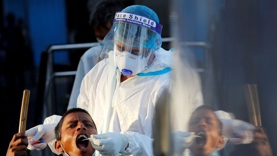 Cumulatively 4,61,43,315 samples have been tested in the state, of which 1,38,920 were tested on Saturday alone.(Reuters file photo)