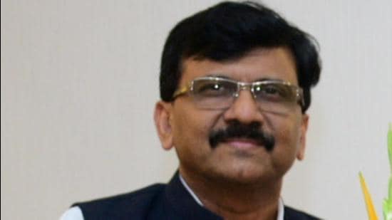 Shiv Sena leader Sanjay Raut said the Sena-led Maharashtra Vikas Aghadi (MVA) government will complete full term and they would not bow down or surrender. (HT FILE)