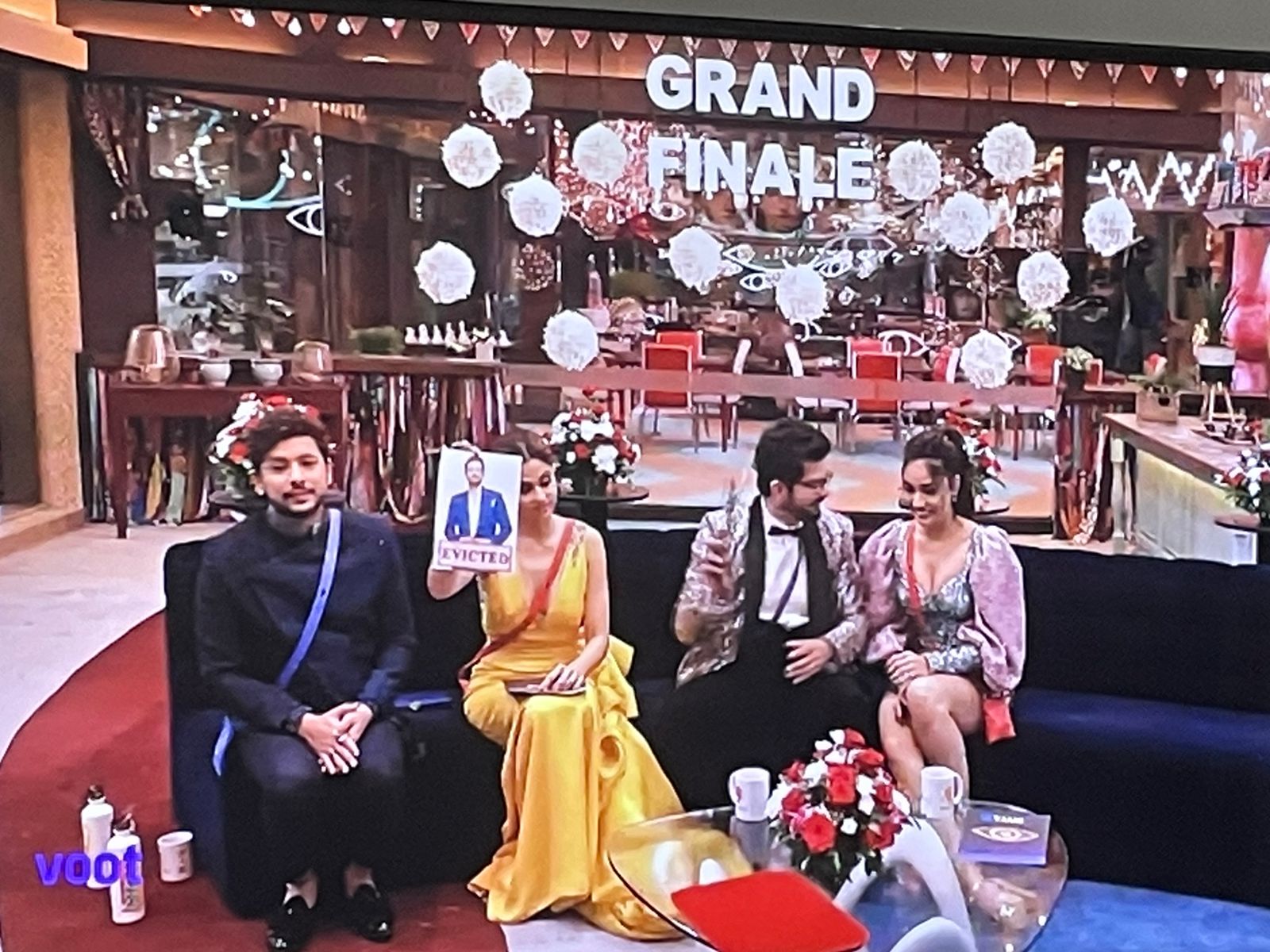 Raqesh Bapat was eliminated from Bigg Boss OTT finale. Raqesh Bapat was eliminated from Bigg Boss OTT finale. 