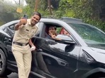 Kartik Aaryan with a policeman. Kartik Aaryan with a policeman.
