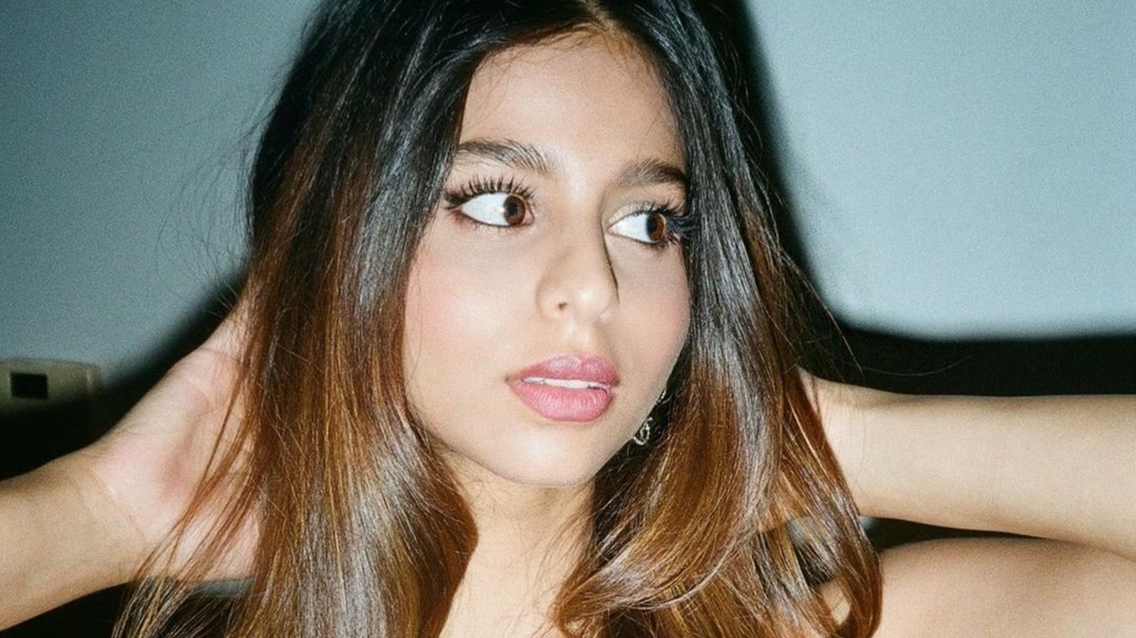 Suhana Khan Highlights Her Bling By Covering The Face In Her New Post