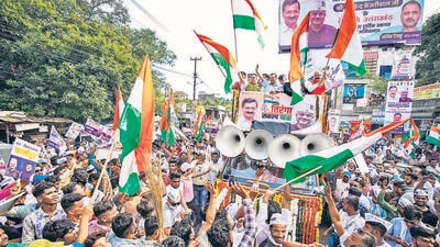 Delhi chief minister and AAP chief Arvind Kejriwal during a 'Tiranga Sankalp Yatra' in Haldwani on Sunday. (PTI) Delhi chief minister and AAP chief Arvind Kejriwal during a 'Tiranga Sankalp Yatra' in Haldwani on Sunday. (PTI)