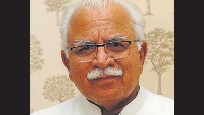 The MC employees gheraoed chief minister Manohar Lal Khattar’s camp office on Sunday. (HT FILE)