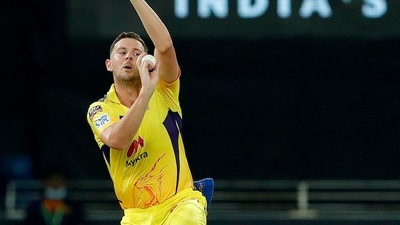 Josh Hazlewood got the big wicket of Kieron Pollard to swing the balance of the match in CSK's favour.&nbsp; (IPL/Twitter)