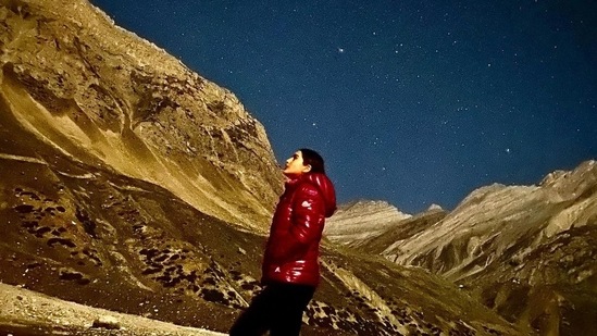 Sara Ali Khan was also photographed star-gazing. 