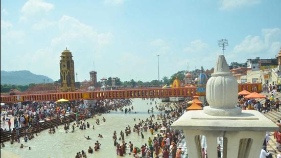 Pilgrims from other states have increased at Har-Ki-Pauri in Haridwar since Char Dham pilgrimage has been opened for the public in Haridwar. (HT Photo/HT PHOTO) Pilgrims from other states have increased at Har-Ki-Pauri in Haridwar since Char Dham pilgrimage has been opened for the public in Haridwar. (HT Photo/HT PHOTO)