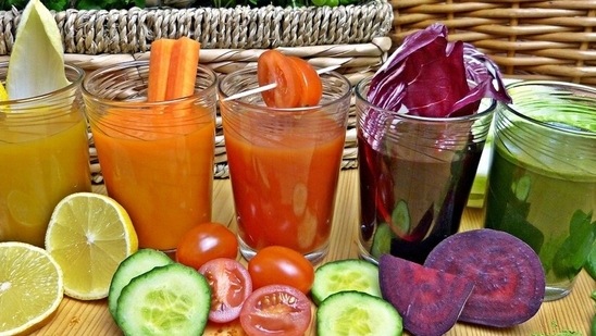 Food with fewer preservatives: Ideally a correct diet rich in probiotics, prebiotics, dietary fibre, fewer preservatives helps avoid digestive disorders. Food additives including salt, glucose and other chemicals contribute to gut inflammation commonly known as leaky gut.(Pixabay)