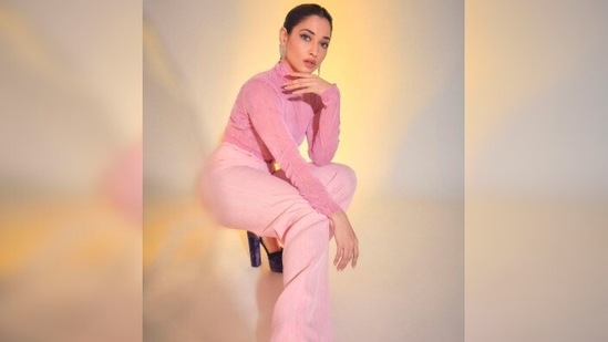 Tamannaah Bhatia paired her look with a pair of black platform heels.(Instagram/@tamannaahspeaks)