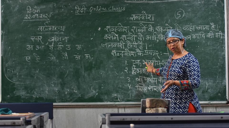 There is an increasing recognition that the current university model is rigid and that traditional universities have failed to customise education to take care of the needs of students. (Sanchit Khanna/HT PHOTO) There is an increasing recognition that the current university model is rigid and that traditional universities have failed to customise education to take care of the needs of students. (Sanchit Khanna/HT PHOTO)