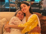 Navya Naveli Nanda has shared a new picture with her grandmother Jaya Bachchan. Navya Naveli Nanda has shared a new picture with her grandmother Jaya Bachchan.