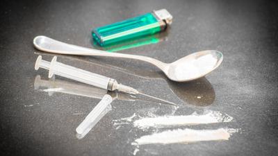 The Ludhiana police managed to arrest two drug peddlers, who told them that they had bought the drugs from another accused, who was also arrested. (Shutterstock)