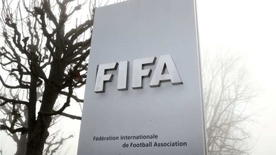 FIFA sets talks with football leaders on biennial World Cup (REUTERS)