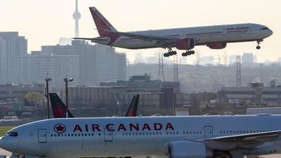Air Canada said that passengers who plan to travel to Canada (Toronto) must carry an RT-PCR test or Rapid PCR test taken not more than 18 hours before departure. Air Canada said that passengers who plan to travel to Canada (Toronto) must carry an RT-PCR test or Rapid PCR test taken not more than 18 hours before departure.