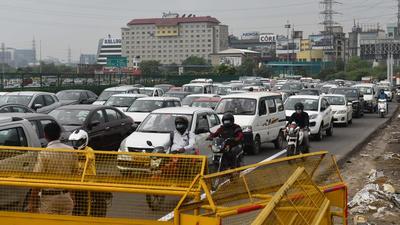 Samyukta Kisan Morcha leader said that commuters moving in and out of the national capital are facing hassles due to the barricades put up by the Delhi police to stop farmers’ movement. (Vipin Kumar/HT PHOTO) Samyukta Kisan Morcha leader said that commuters moving in and out of the national capital are facing hassles due to the barricades put up by the Delhi police to stop farmers’ movement. (Vipin Kumar/HT PHOTO)