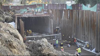 The 1.2-km-long long tunnel road corridor starts near National Sports Club of India and ends on Ring Road. It goes underneath the Pragati Maidan. PWD officials said it will help decongest Mathura Road, ITO, Ring Road and Bhairon Marg. (Arvind Yadav/HT PHOTO) The 1.2-km-long long tunnel road corridor starts near National Sports Club of India and ends on Ring Road. It goes underneath the Pragati Maidan. PWD officials said it will help decongest Mathura Road, ITO, Ring Road and Bhairon Marg. (Arvind Yadav/HT PHOTO)