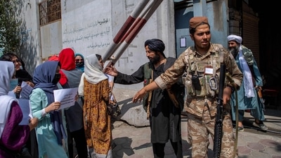The Taliban replaced signs for Afghanistan’ women's ministry with those for their moral police in Kabul. (AFP Photo) The Taliban replaced signs for Afghanistan’ women's ministry with those for their moral police in Kabul. (AFP Photo)