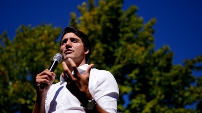 Canada's Liberal Prime Minister Justin Trudeau speaks at an election campaign stop on the last campaign day before the election, in Vaughan, Ontario. (REUTERS)