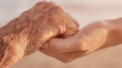 World Alzheimer's Day is observed on 21st September every year to raise the awareness about Alzheimer's and Dementia. (Instagram/doubletalktx) World Alzheimer's Day is observed on 21st September every year to raise the awareness about Alzheimer's and Dementia. (Instagram/doubletalktx)