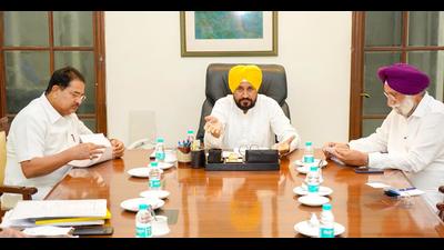 Punjab chief minister Charanjit Singh Channi with his deputies OP Soni (left) and Sukhjinder Singh Randhawa during a cabinet meeting on Monday. (HT Photo) Punjab chief minister Charanjit Singh Channi with his deputies OP Soni (left) and Sukhjinder Singh Randhawa during a cabinet meeting on Monday. (HT Photo)