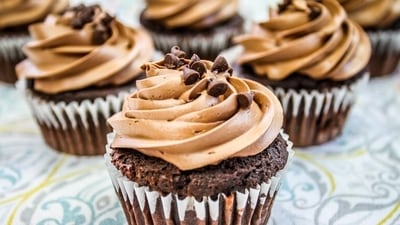 Cakes and cookies: A higher intake of foods like cakes, cookies, crackers or cold drinks is as bad for your waistline as for your brain. It is essential to cut down on the intake of refined sugar particularly those present in processed foods. One should instead opt for healthier options like fruits. (Unsplash) Cakes and cookies: A higher intake of foods like cakes, cookies, crackers or cold drinks is as bad for your waistline as for your brain. It is essential to cut down on the intake of refined sugar particularly those present in processed foods. One should instead opt for healthier options like fruits. (Unsplash)