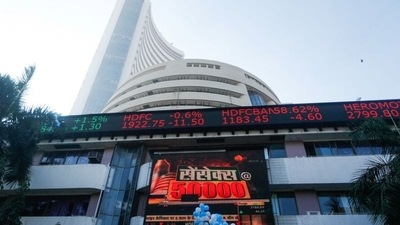 Bajaj Finserv, HUL, ITC and HCL Tech were among the gainers.