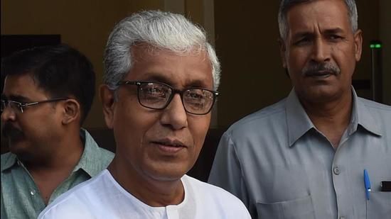 CPM leader and former Tripura chief minister Manik Sarkar said the question of political alliance with the Trinamool Congress (TMC) or other parties in the 2023 assembly elections does not arise. “We don’t do politics only for votes,” Manik Sarkar said. (HT Photo/Sonu Mehta) CPM leader and former Tripura chief minister Manik Sarkar said the question of political alliance with the Trinamool Congress (TMC) or other parties in the 2023 assembly elections does not arise. “We don’t do politics only for votes,” Manik Sarkar said. (HT Photo/Sonu Mehta)