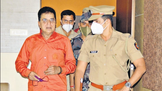 Kirit Somaiya, Former BJP MP, on Monday claimed he was stopped and detained by police at Karad in western Maharashtra while he was on his way to Kolhapur. (HT PHOTO)