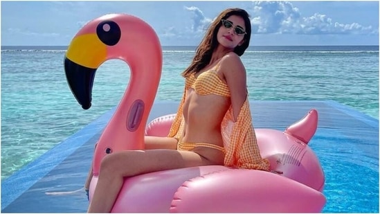 Loved Ananya Panday's glam three-piece bikini in Maldives holiday pics? Here's what it costs(Instagram/@ananyapanday)