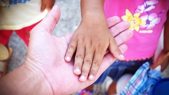 5. Bond with children: If you have grandchildren, engage and play with them. This kind of bonding is mutually beneficial as children are learning new things from their grandparents, while elderly can keep their brain active by teaching them things.(Pixabay)