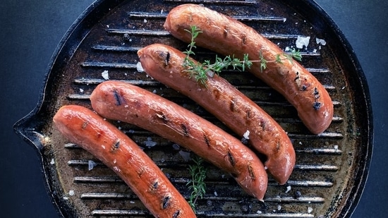 Processed meat: All inflammatory foods including processed meat must be avoided to keep Alzheimer's risk at bay. A meat is processed when it is preserved by curing, salting, smoking, drying or canning.(Unsplash)