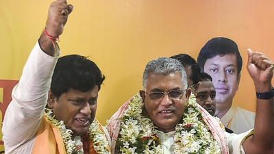 BJP’s Bengal president Sukanta Majumdar (L) with Dilip Ghosh during a felicitation at BJP Party office in Kolkata on Tuesday. (PTI) BJP’s Bengal president Sukanta Majumdar (L) with Dilip Ghosh during a felicitation at BJP Party office in Kolkata on Tuesday. (PTI)