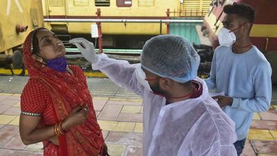 Apart from battling Covid, healthcare workers (HCWs) attending to patients are facing another challenge – stigma, revealed an ICMR study. (Anshuman Poyrekar/HT PHOTO) Apart from battling Covid, healthcare workers (HCWs) attending to patients are facing another challenge – stigma, revealed an ICMR study. (Anshuman Poyrekar/HT PHOTO)