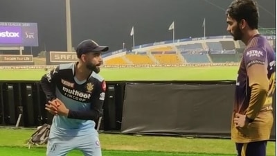 Virat Kohli sharing batting tips with KKR batsman Venkatesh Iyer (Screengrab from video on  KKR's Instagram)