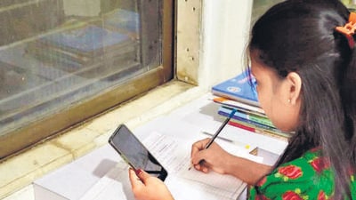 The Union education ministry constituted a 12-member national steering committee to develop the new national curriculum framework (NCF) in line with the National Education Policy ( NEP ) 2020. (HT File) The Union education ministry constituted a 12-member national steering committee to develop the new national curriculum framework (NCF) in line with the National Education Policy ( NEP ) 2020. (HT File)