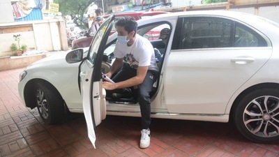 Agastya Nanda stepping out of his car at Zoya Akhtar's office. Agastya Nanda stepping out of his car at Zoya Akhtar's office.