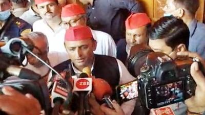 Akhilesh Yadav addresses media in Prayagraj on Tuesday. (HT photo)