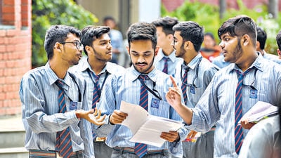 The Central Board of Secondary Education (CBSE) has announced exemption of board examination fee for those students of Class 10 and 12 who lost their both parents due to Covid-19 pandemic. (Sanchit Khanna/HT PHOTO)