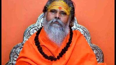 Akkil Bharatiya Akhara Parishad chief Mahant Narendra Giri. (HT archive)
