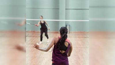 Sharing the pictures on her Instagram handle, Deepika Padukone captioned it, "Just a regular day in my life…Burning calories with @pvsindhu1 !😅." (Instagram/@deepikapadukone) Sharing the pictures on her Instagram handle, Deepika Padukone captioned it, "Just a regular day in my life…Burning calories with @pvsindhu1 !😅." (Instagram/@deepikapadukone)
