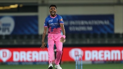 IPL 2021, PBKS vs RR: Chetan Sakariya broke the opening partnership as RR finally managed to hold onto a catch offered by Rahul. Soon after, Rahul Tewatia dismissed Mayank Agarwal. IPL 2021, PBKS vs RR: Chetan Sakariya broke the opening partnership as RR finally managed to hold onto a catch offered by Rahul. Soon after, Rahul Tewatia dismissed Mayank Agarwal.