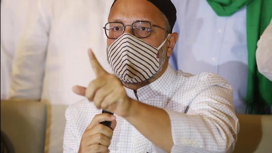 All India Majlis-e-Ittehadul Muslimeen(AIMIM) chief and Hyderabad MP Asaduddin Owaisi’s house on Ashoka Road in Delhi was vandalised by members of the Hindu Sena on Tuesday. (ANI Photo)