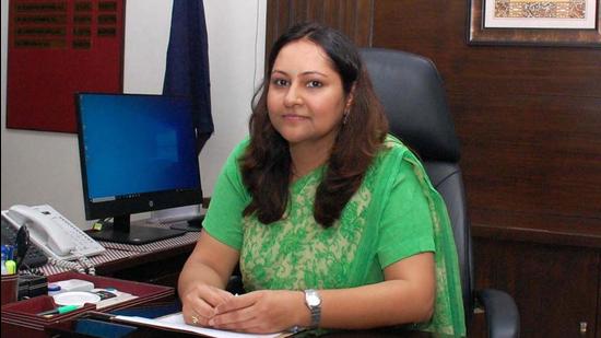 2009-batch IAS officer Isha Kalia after assuming charge as Mohali DC on Tuesday. (HT PHOTO)