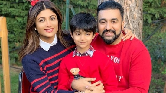 Shilpa Shetty and Raj Kundra pose with their son Viaan.